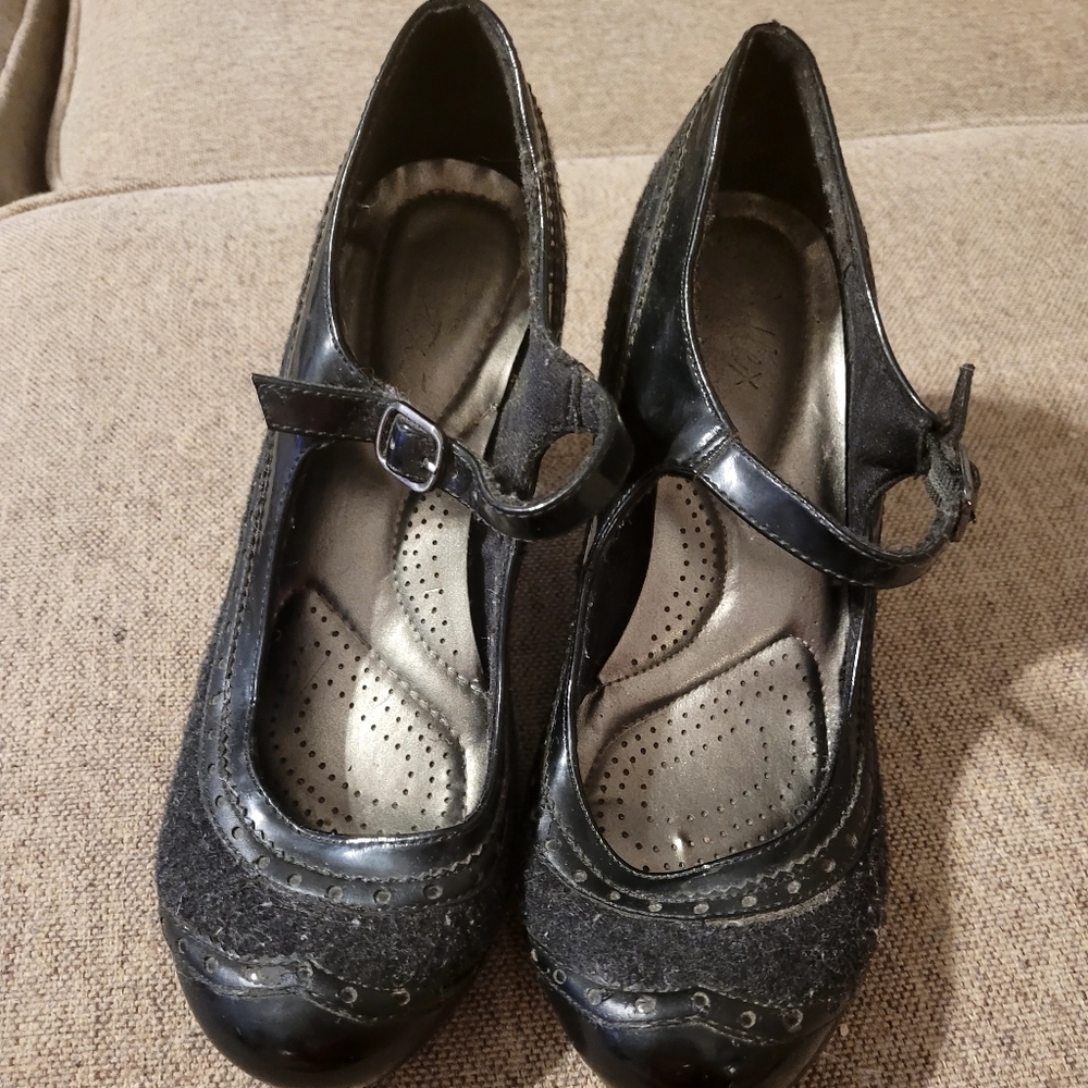 DexFlex Heels - Picture 2 of 4
